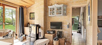 Lovely summer villa in natural surroundings