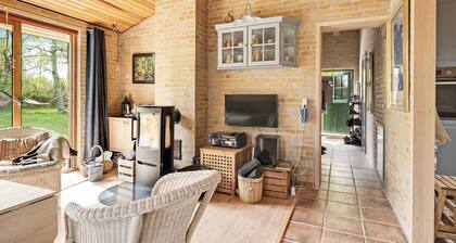 Lovely summer villa in natural surroundings