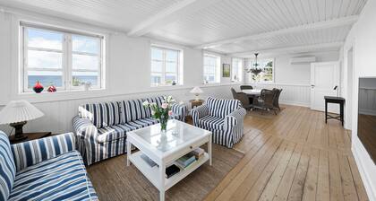 Cottage with breathtaking sea and cliff views