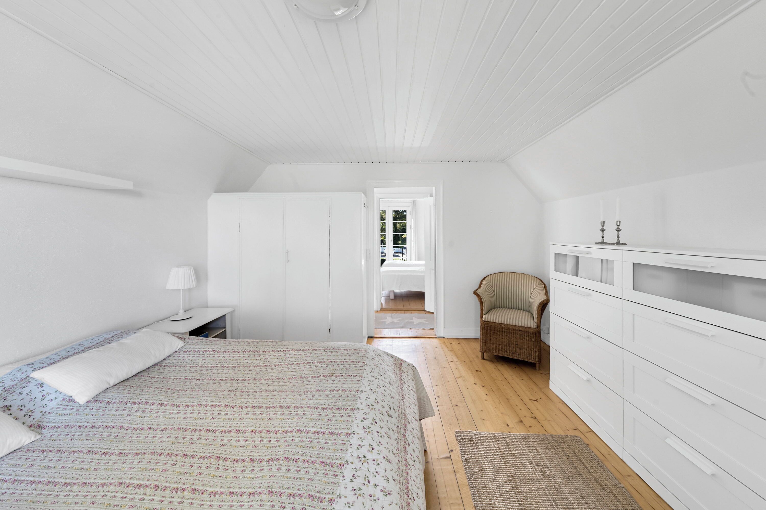 3 habitaciones, tabla de planchar con plancha y wifi gratis 