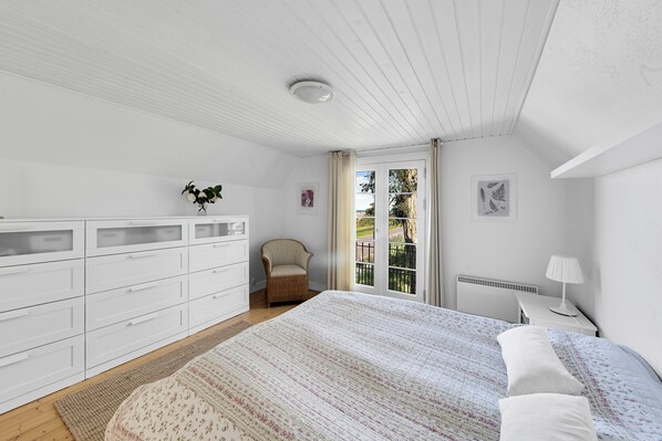 3 chambres, fer et planche à repasser, Wi-Fi gratuit
