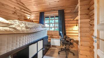 3 chambres, fer et planche à repasser, Wi-Fi gratuit