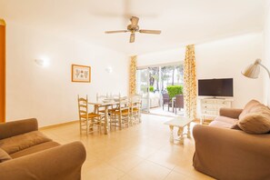 TV - Nice apartment near the beach in Port de Pollença (Port de Pollença)