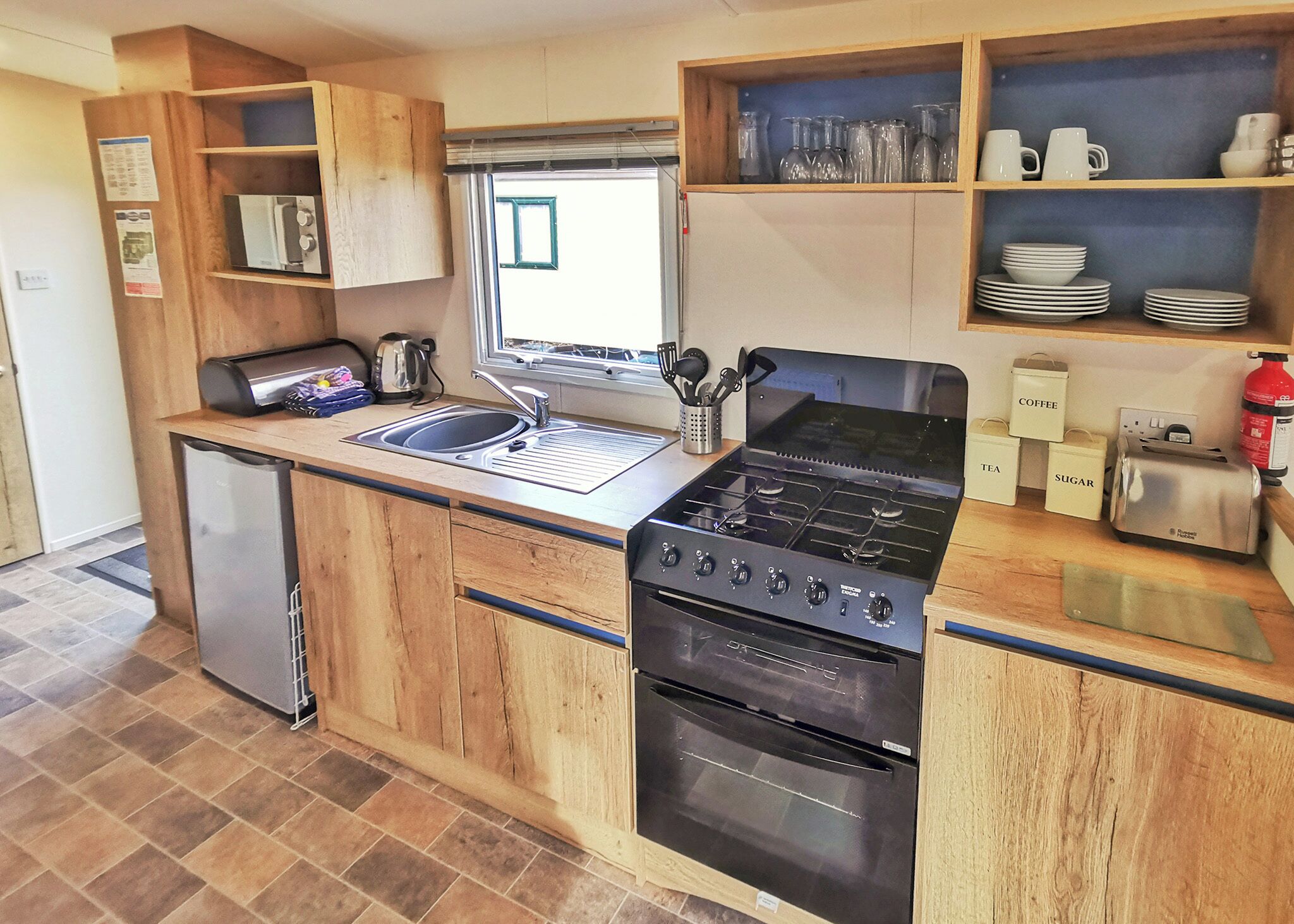 Fridge, oven, stovetop, toaster
