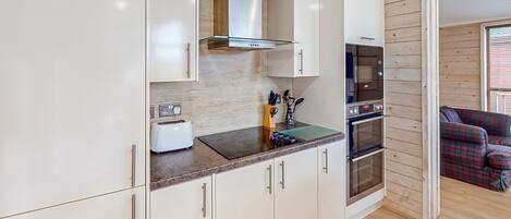 Fridge, toaster, cookware/dishes/utensils