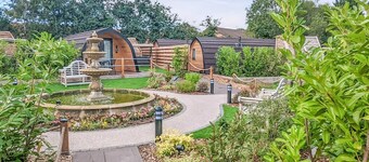 Luxury pod, perfect for two people seeking a romantic and relaxing break.