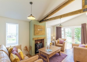 Living area - 2 bedroom accommodation in Carnmenellis, Nr Falmouth (Carnmenellis, Nr Falmouth)