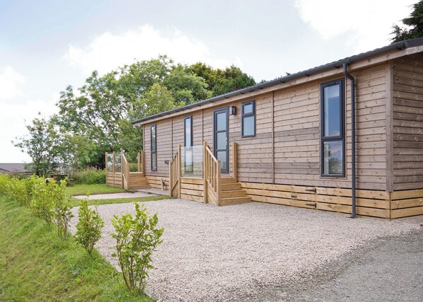 Unclassified image, 1 of 11, button