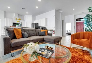 Smart TV, fireplace - The Desert Gem Pool Spa Gated Private Home (Desert Hot Springs)