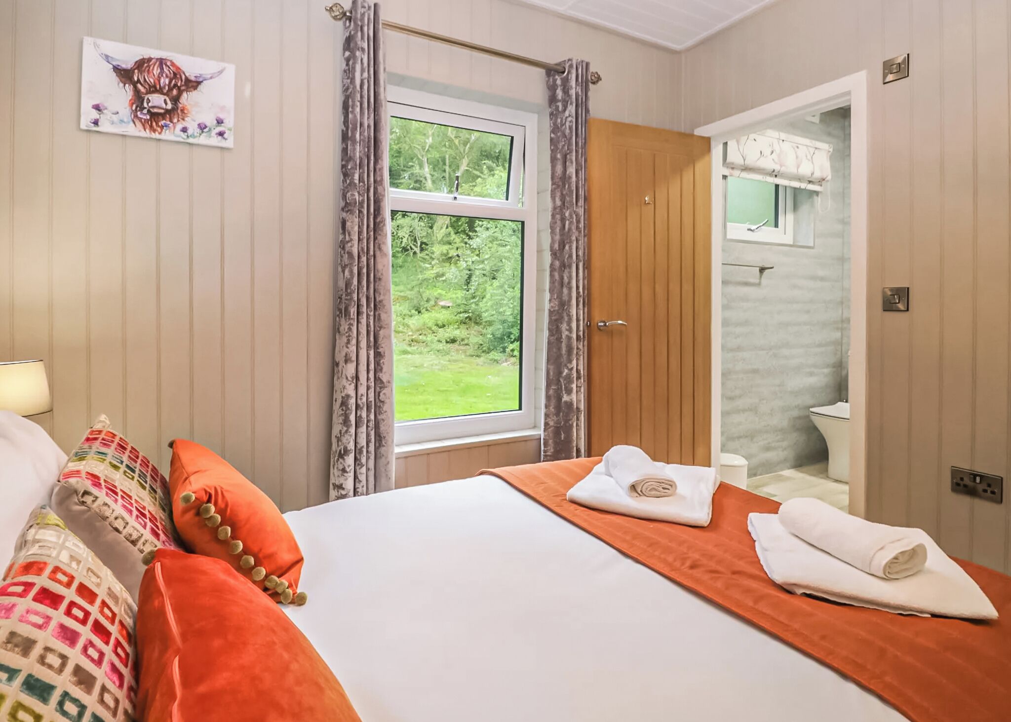 2 bedrooms