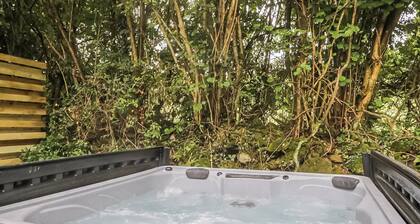 Deluxe lodge designed with luxury in mind.