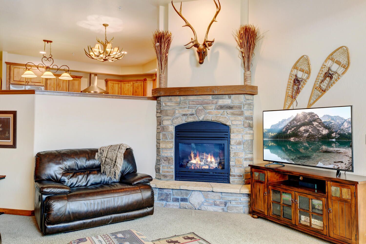 Smart TV, fireplace, video games, ping pong