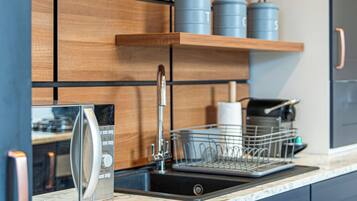 Fridge, oven, stovetop, toaster