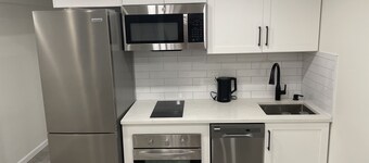 Brooklyn Gem: Steps from Prospect Park, Modern Comforts & Easy Manhattan Access