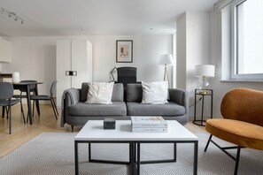 Télévision, chaîne hi-fi