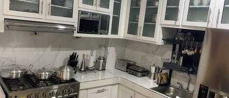 Fridge, microwave, oven, dishwasher