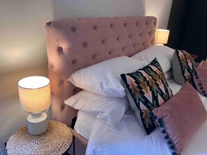 2 bedrooms, iron/ironing board, WiFi, bed sheets - Inviting 2-Bed House in Sunderland, WiFi, Parking (Sunderland)