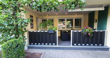 Ferienwohnung "Stadt Land Fluss Plus" mit privater Terrasse und WLAN