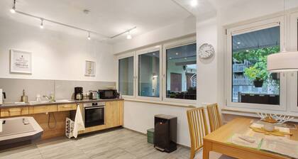 Ferienwohnung "Stadt Land Fluss Plus" mit privater Terrasse und WLAN