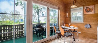 Holiday Home 'Lillis Ferienhaus Nr 27' with Sea View, Private Terrace and Wi-Fi