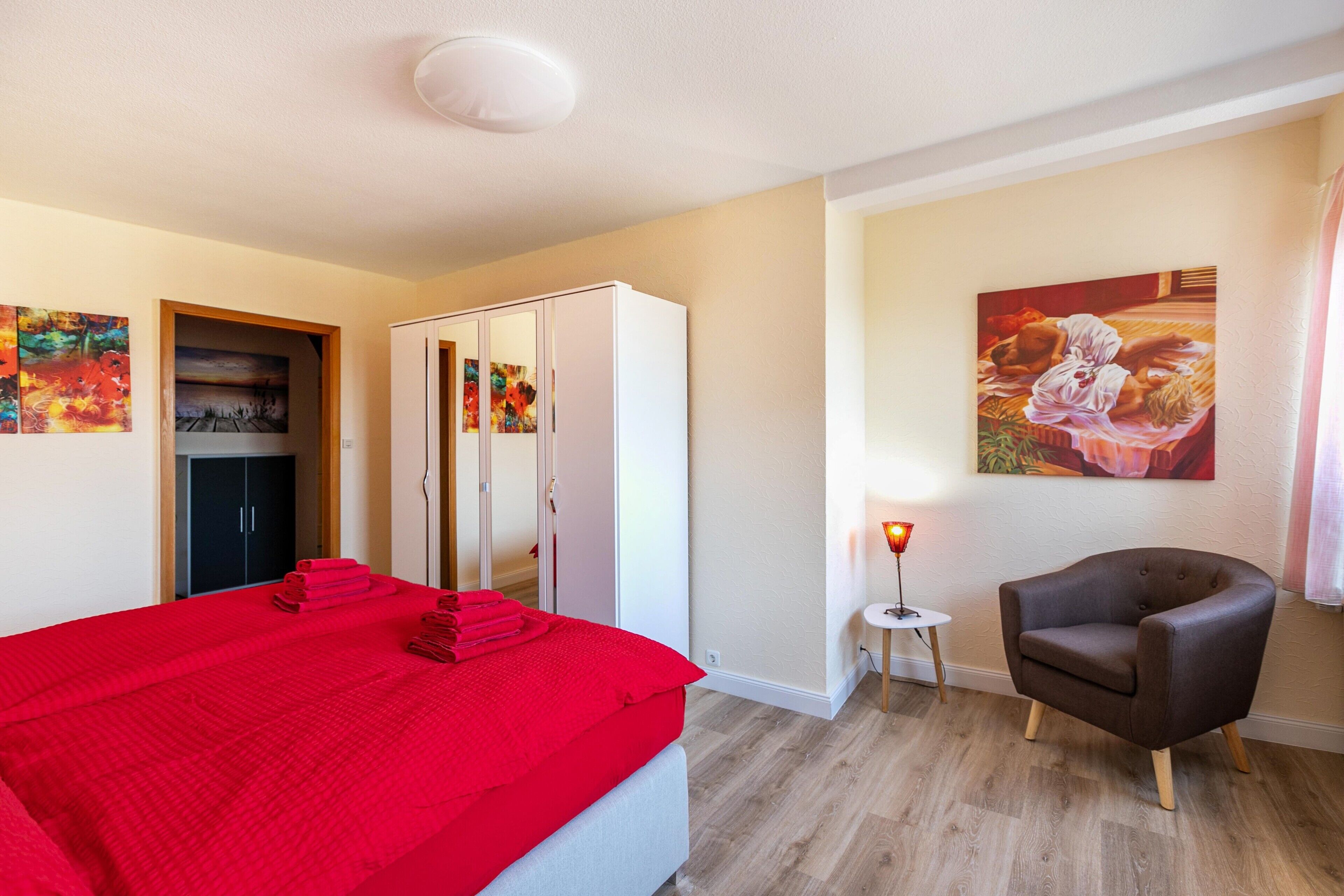 5 Schlafzimmer, Bügeleisen/Bügelbrett, kostenloses WLAN, Bettwäsche