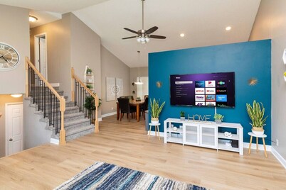 Gem in West Dsm | 4BD/3BA Home | Perfect Location