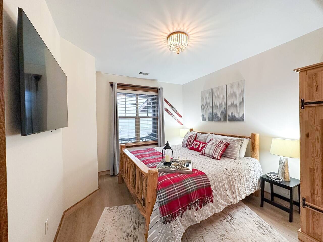 7 bedrooms, iron/ironing board, free WiFi, bed sheets