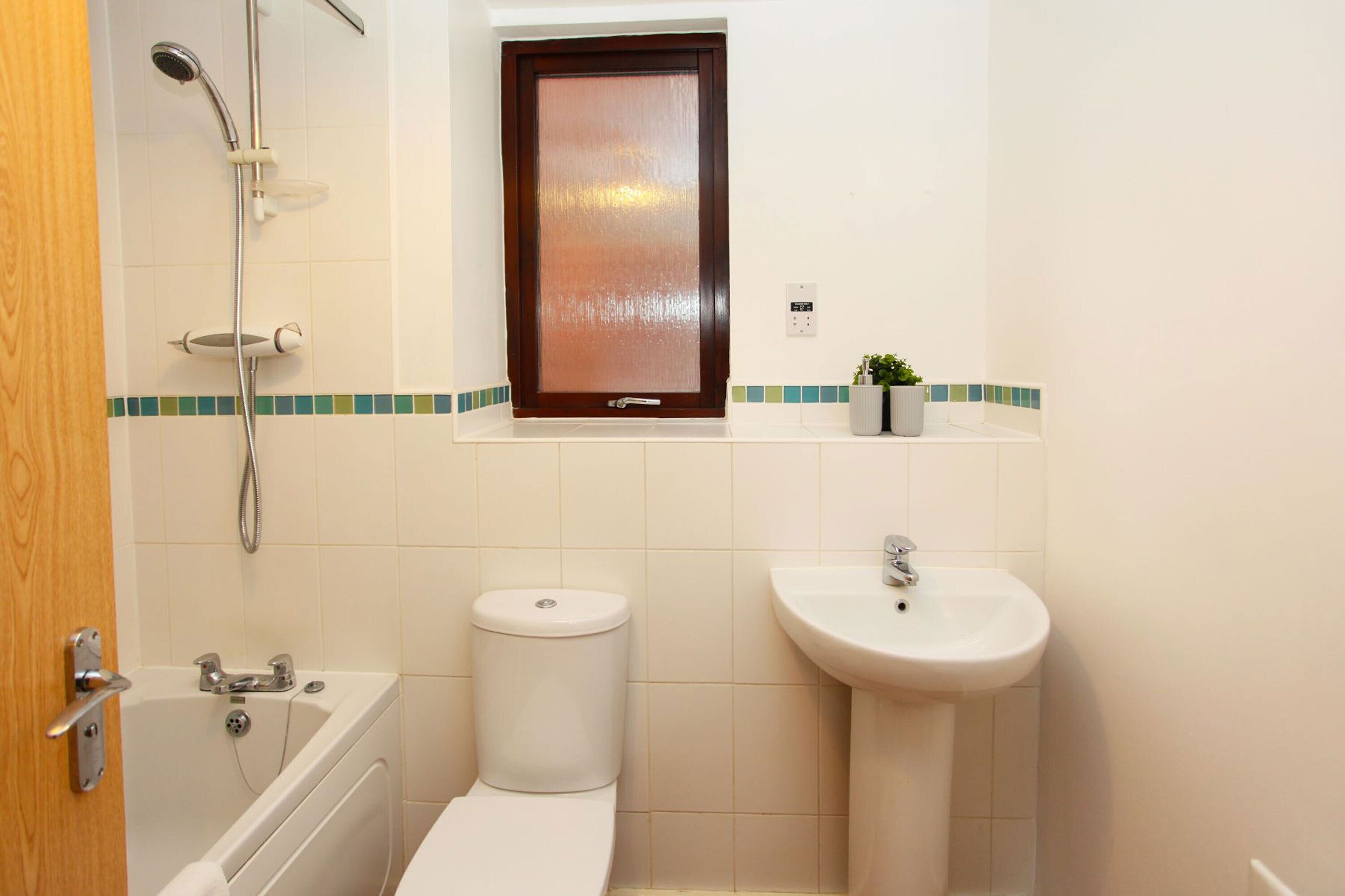 Towels, toilet paper