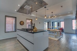 Interior - Brand New two story 3 bedroom 3.5 bath palatial condo with free parking in NW DC (Washington)