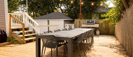 Outdoor dining
