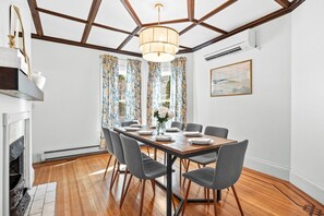 Dining - 5 Bedroom Historic Home minutes to Boston with Yard (Medford)