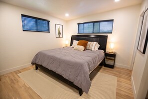 5 chambres, fer et planche à repasser, lit parapluie, Wi-Fi gratuit