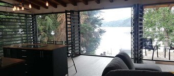 Cabaña Moderna Junto al Lago