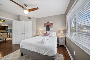 2 Schlafzimmer, Schreibtisch, Bügeleisen/Bügelbrett, kostenloses WLAN