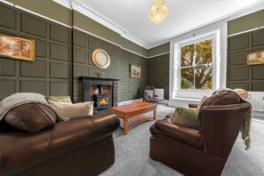 บริเวณนั่งเล่น