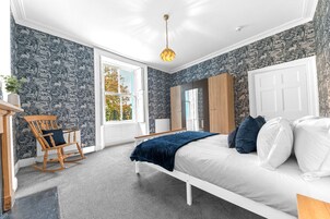 8 habitaciones, decoración personalizada y muebles diferentes 