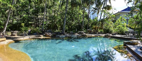 Piscine extérieure