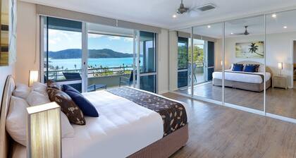 Poinciana Lodges -Ocean Views