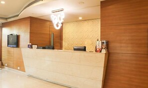 Reception - Fabhotel Prime Meghalaya (Visakhapatnam)