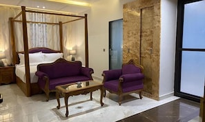 Luxury Studio Suite | Egyptian cotton sheets, premium bedding, in-room safe, soundproofing - Fabhotel Prime The Daffodils (Dehradun)