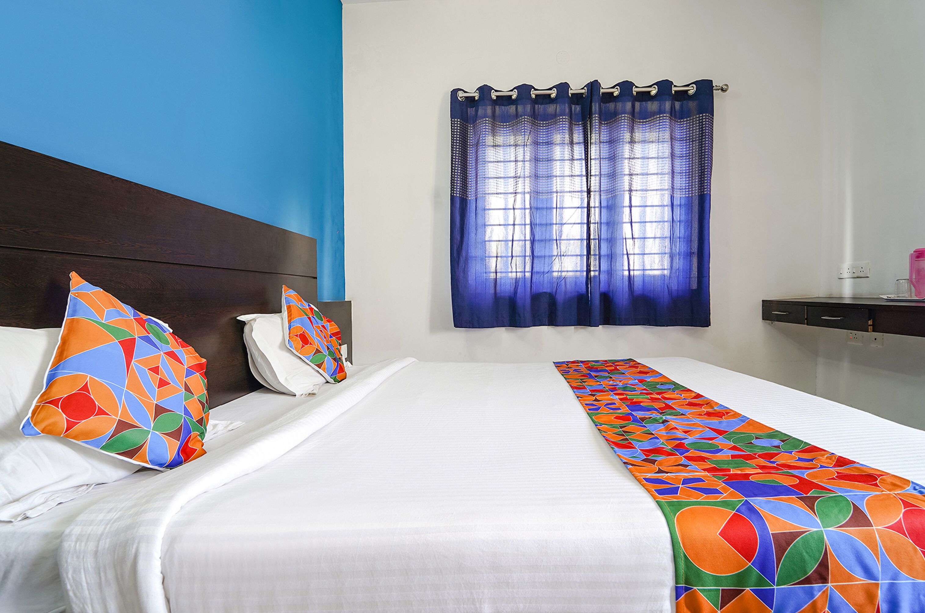 egyptian cotton sheets, premium bedding, in-room safe, free wifi