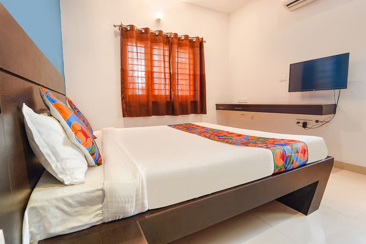 egyptian cotton sheets, premium bedding, in-room safe, free wifi