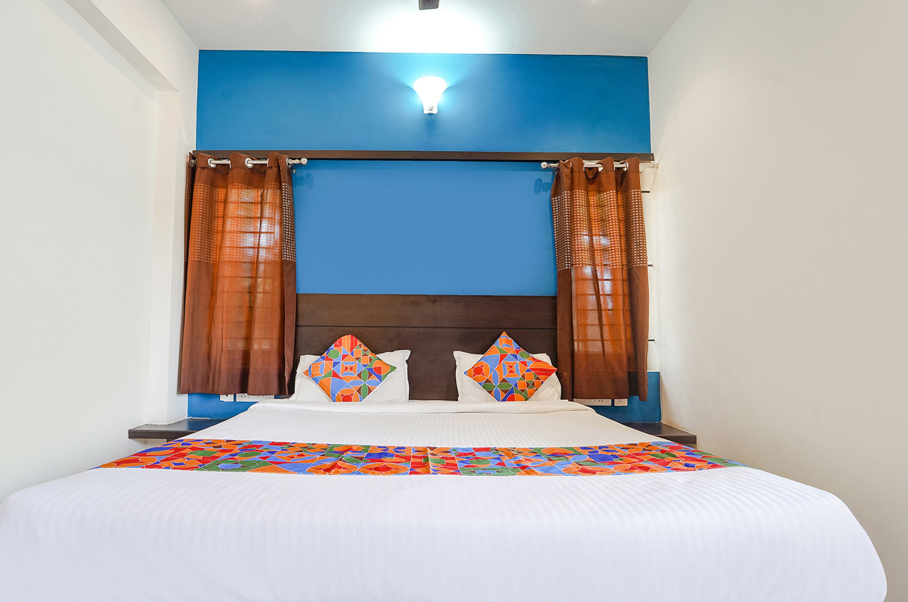 egyptian cotton sheets, premium bedding, in-room safe, free wifi