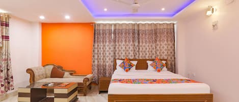 Premium Room | Egyptian cotton sheets, premium bedding, in-room safe, free WiFi