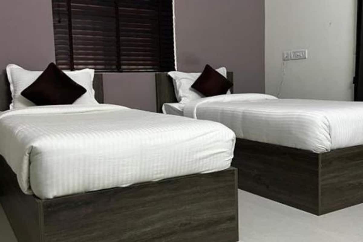 Premium Room | Egyptian cotton sheets, premium bedding, in-room safe, free WiFi