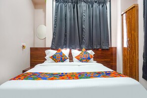 Habitación Deluxe | Sábanas de algodón egipcio, ropa de cama de alta calidad, caja fuerte