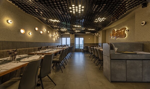 Rooftop terrace - Treebo Eden Park, Ahmedabad (Ahmedabad)