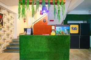 Reception - Fabhotel Happy Stay Inn (Nagpur)