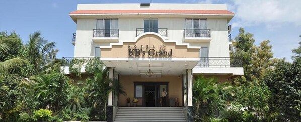 Exterior - Fabhotel Prime Kb'S Grand (Rahata)