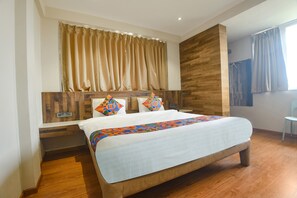 Deluxe Room | Egyptian cotton sheets, premium bedding, in-room safe, free WiFi - Fabhotel Avasa Grand (Panaji)